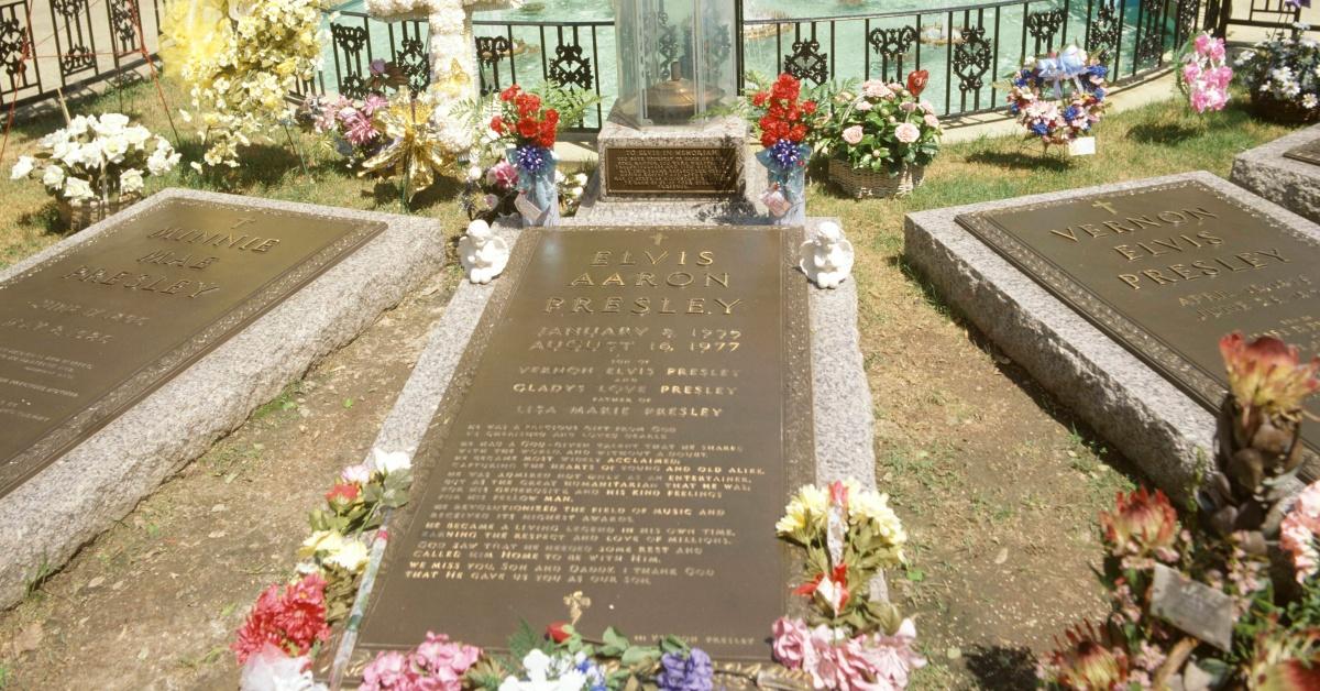 s elvis grave