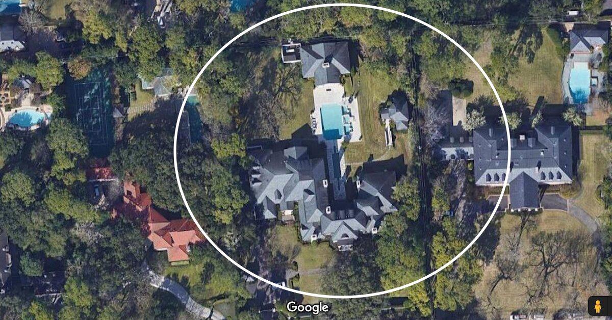 Joel Osteen Owns Two Houses in Houston — One of Which Cost 10.5 Million
