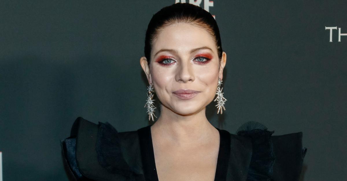 Michelle Trachtenberg wearing all black on the red carpet.