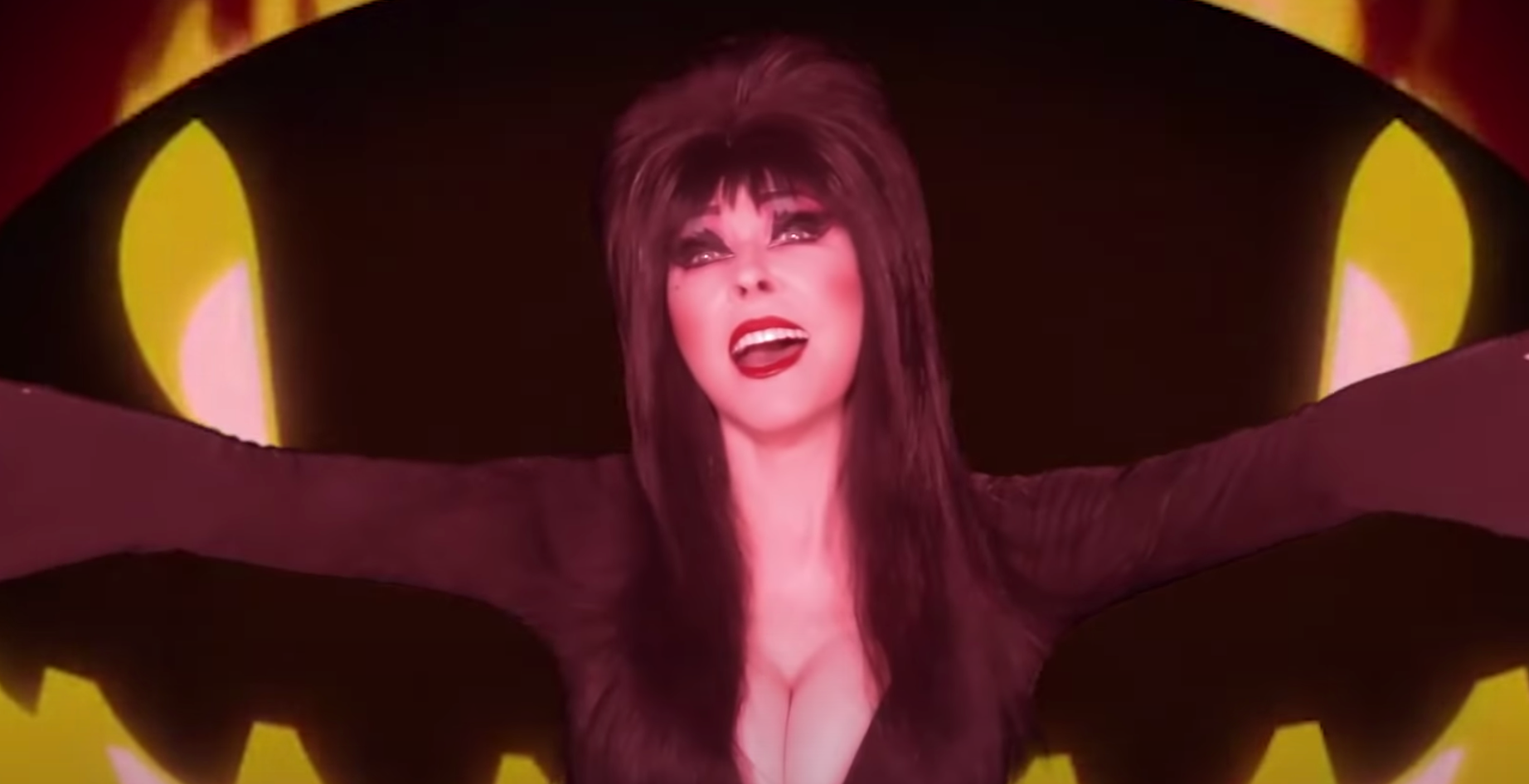 What Does Elvira Look Like Without Makeup For Starters She s a