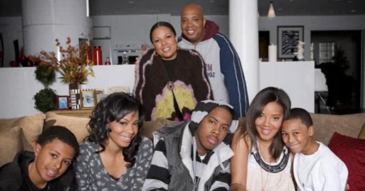 (l-r): Diggy Simmons, Vanessa Simmons, Justine Simmons, Rev Run, Jojo Simmons, Angela Simmons, and Russy Simmons