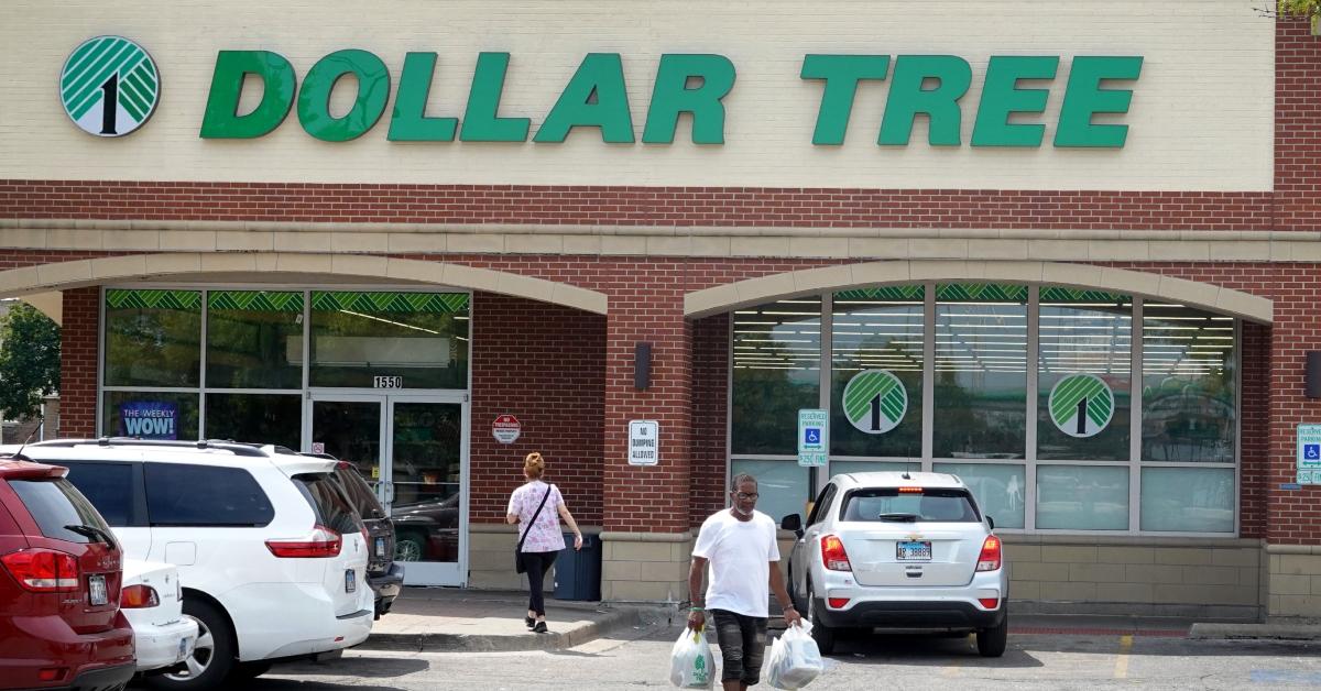 Dollar Tree Manager Starts Offering Jobs to Customers