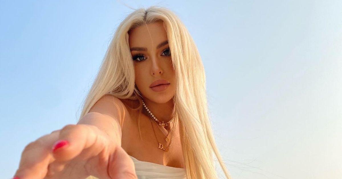 tana mongeau