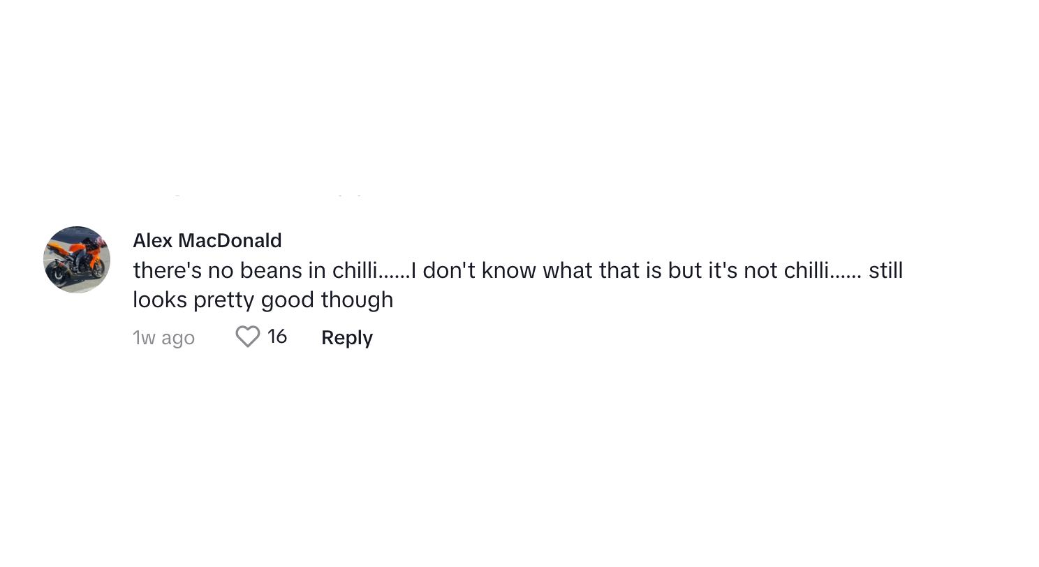 A commenter saying that there shouldn't be beans in chili