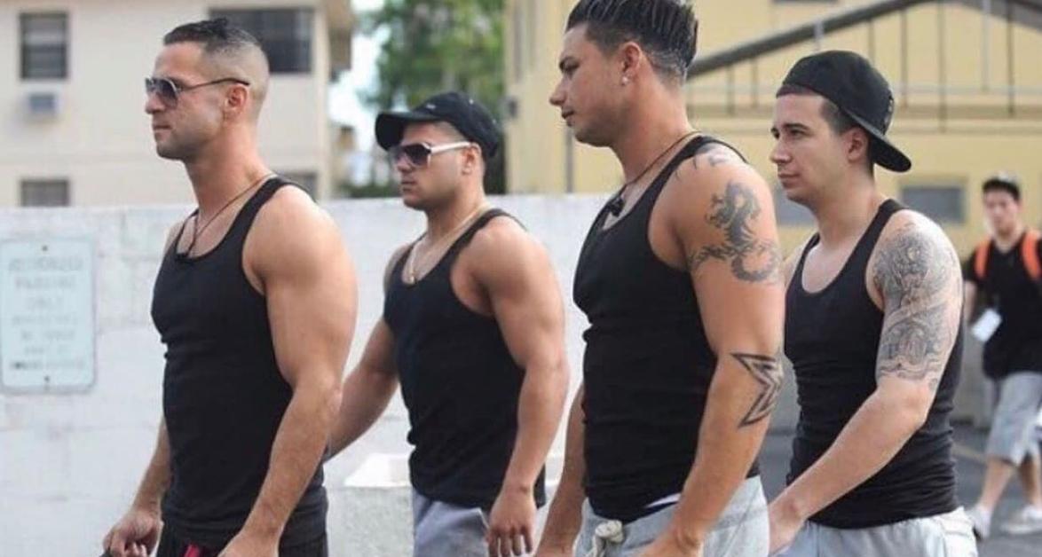 Mike, Ronnie, Pauly, and Vinny walk to the gym