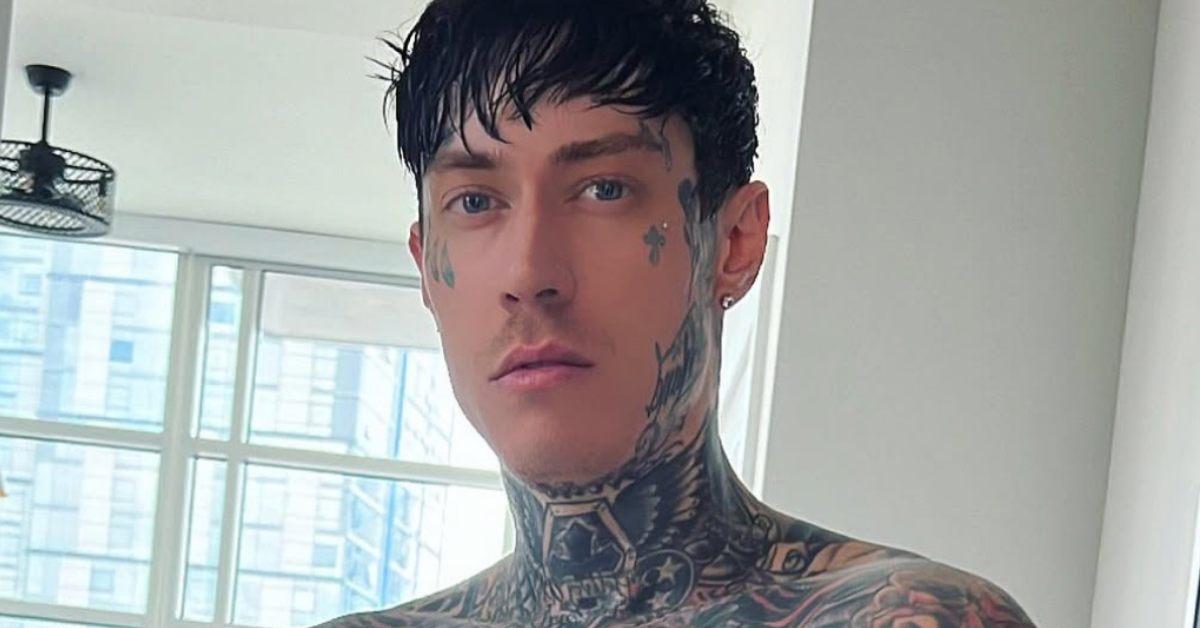 Trace Cyrus shirtless