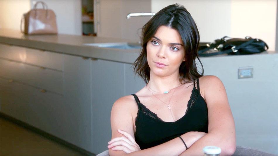 Kendall jenner deals evil eye necklace