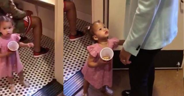 luna_trolls_John_legend