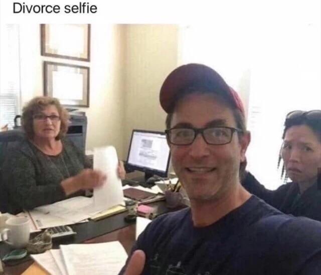 divorce selfie