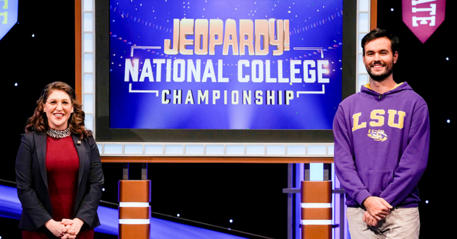 Mayim Bialik hosting 'Jeopardy!' National College Championship.