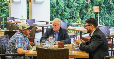 Kilmar Abrego Garcia meeting with Senator Chris Van Hollen.