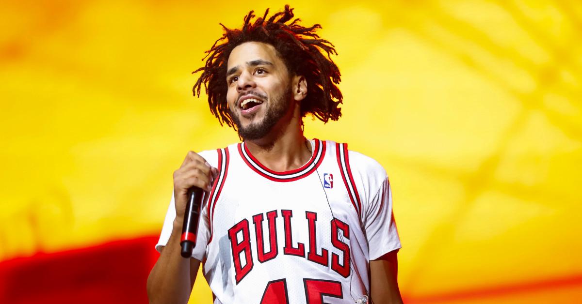 J. Cole performing at Lollapalooza in 2016