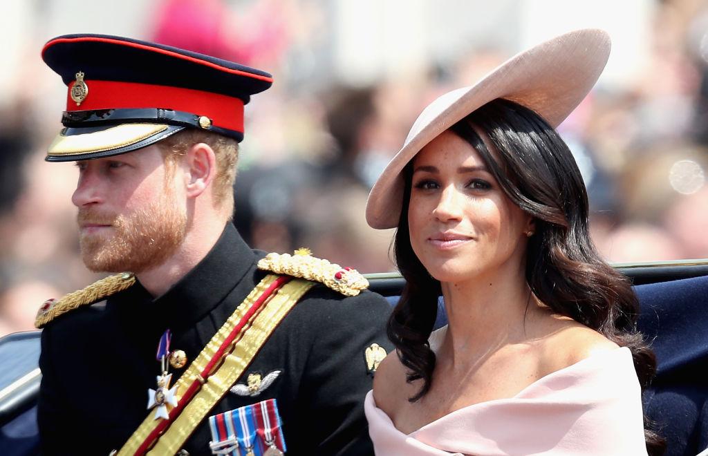 meghan markle shoulders