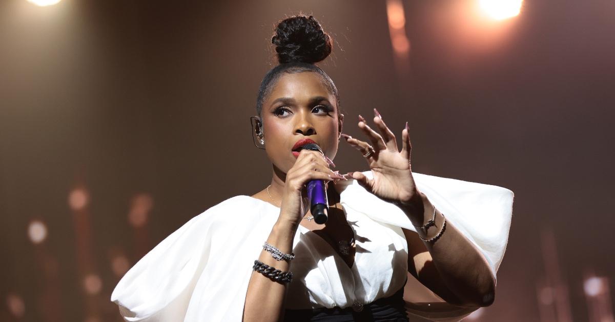 Jennifer Hudson performing