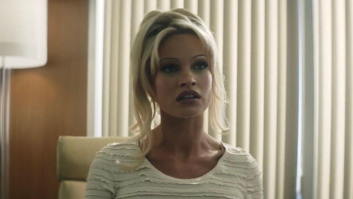 Lily James looks unrecognizable as Pamela Anderson in 'Pam & Tommy'