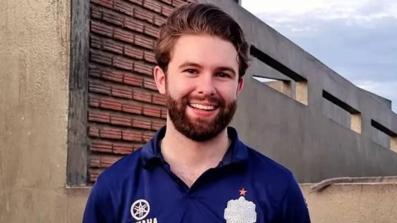 Teacher Luke wearing a blue polo shirt in Thailand