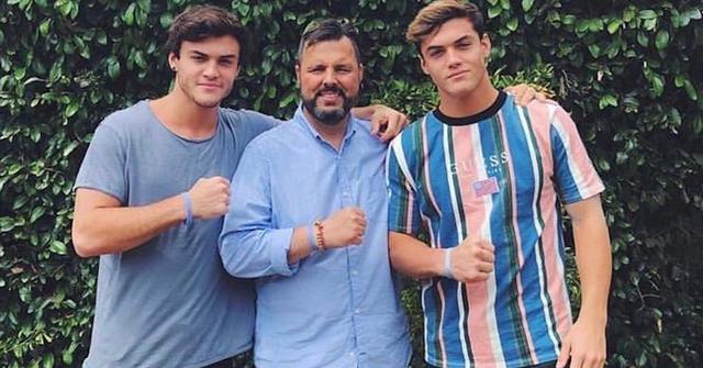 how did dolan twins dad die