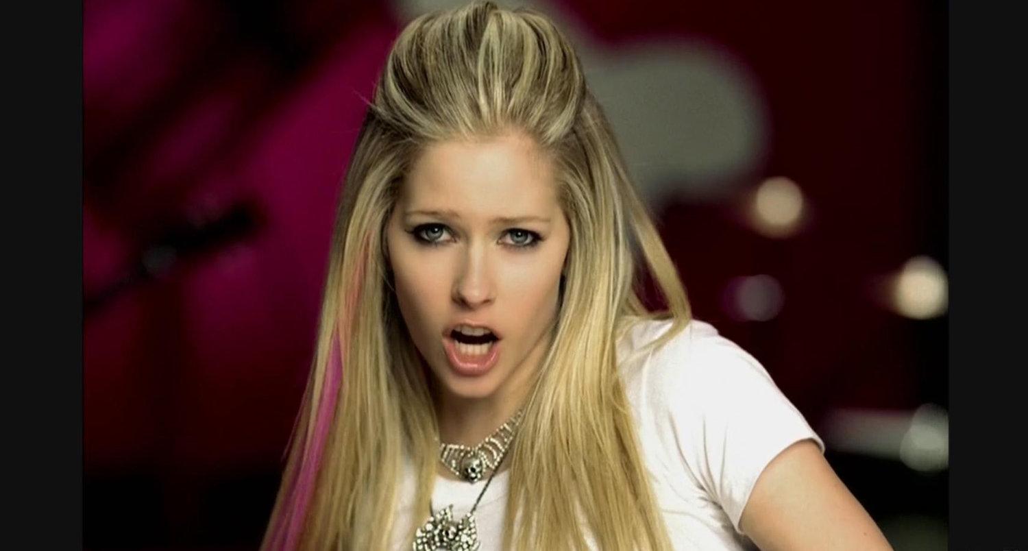 avril girlfriend video