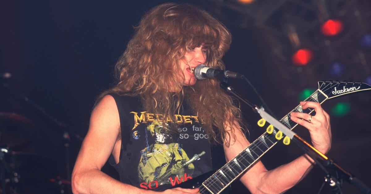 Dave Mustaine performing in 1988