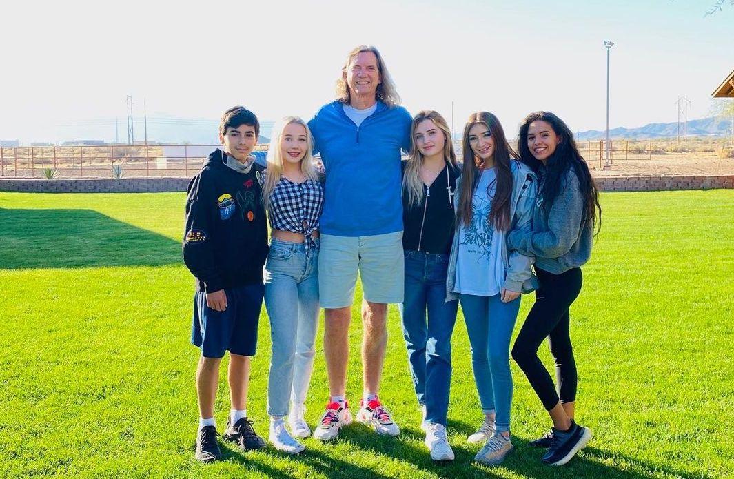 Josh & Katie Hamilton with their daughters, Julia, Sierra