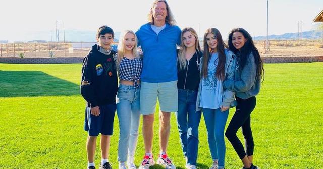 Bill Hutchinson and His Kids