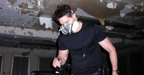 why-does-zak-from-ghost-adventures-wear-a-mask-1565820189695.jpg