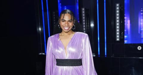 Wé Ani on the 'American Idol' stage.