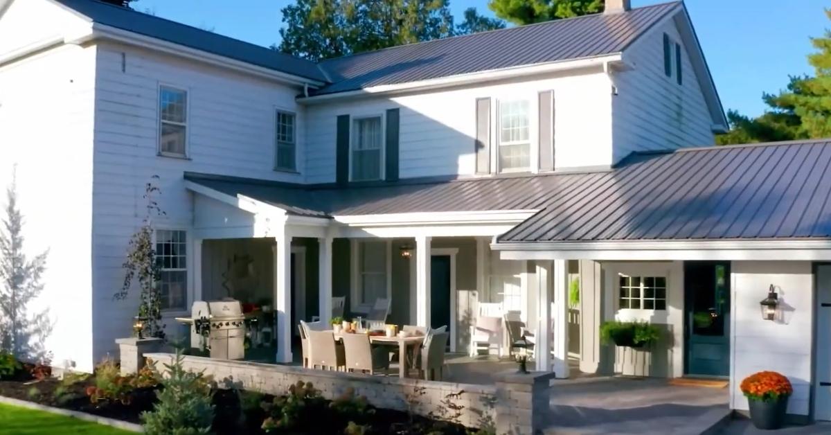 'Farmhouse Facelift' on HGTV