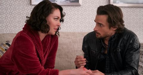 Tully Hart and Max in 'Firefly Lane'