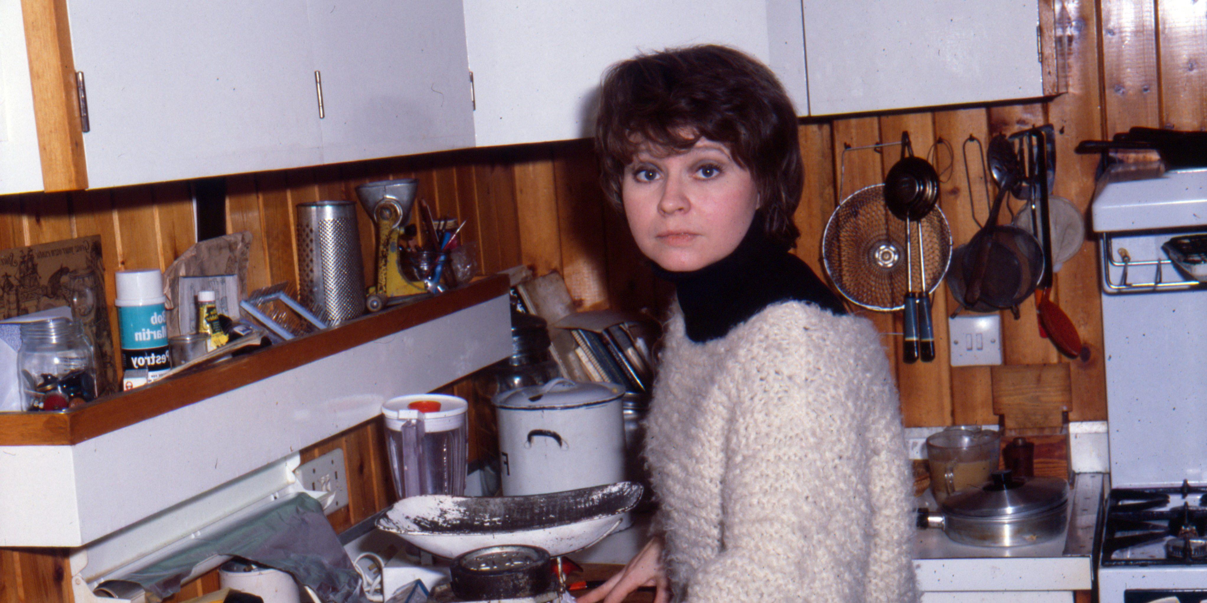 prunella-scales-kitchen