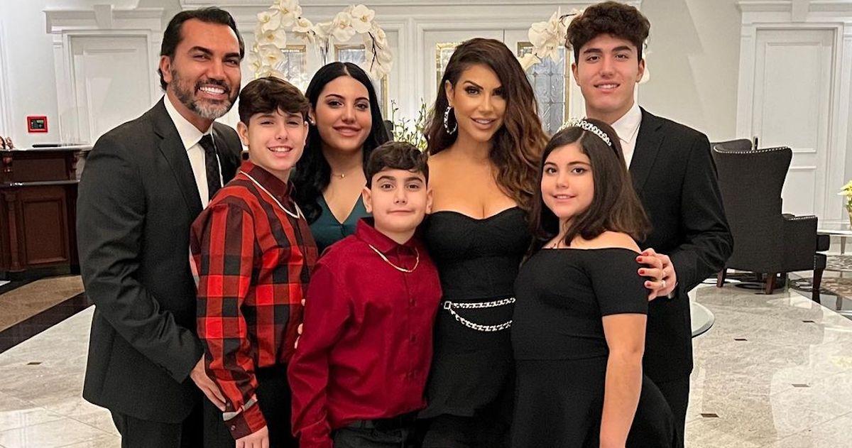 Bill Aydin, Jennifer Aydin, and their five children.