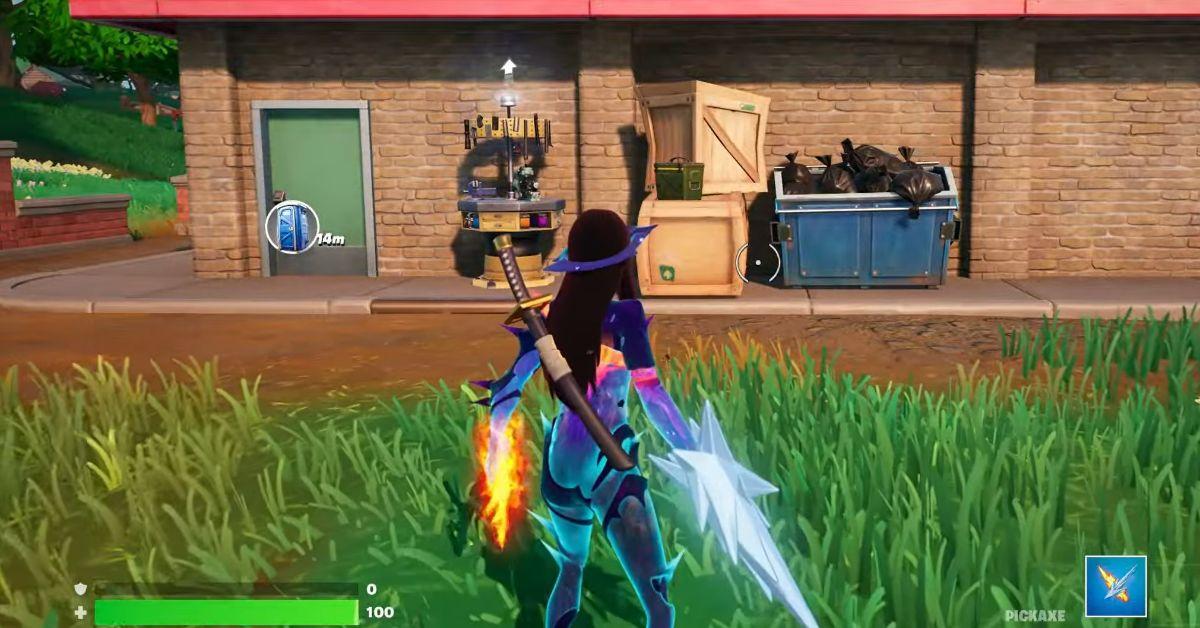 A player looking at a Fortnite dumpster.