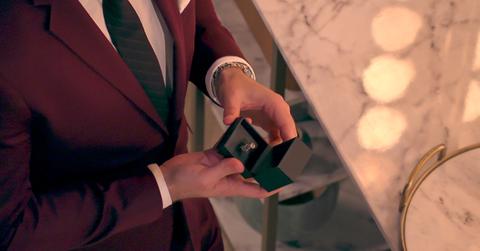 A man holds an engagement ring during Season 8 of 'Love Is Blind.'