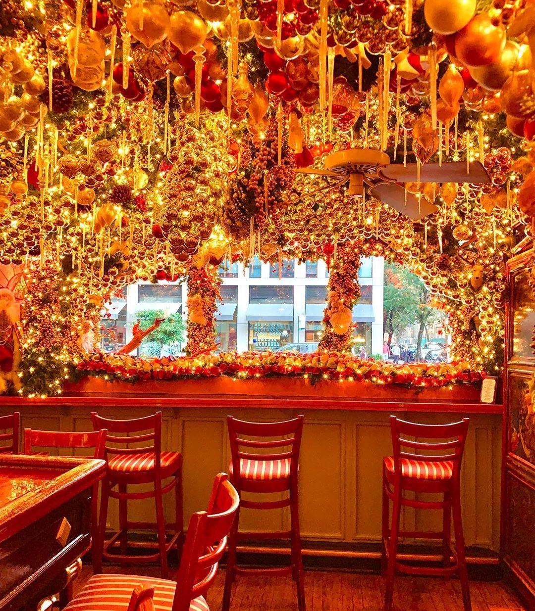 Christmas Bars Near Me: Where to Grab a Christmas Cocktail Near You