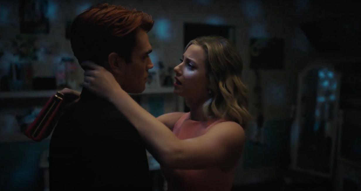 KJ Apa Reveals There Will Be More Scenes Between Betty and Archie in  Riverdale Season 5