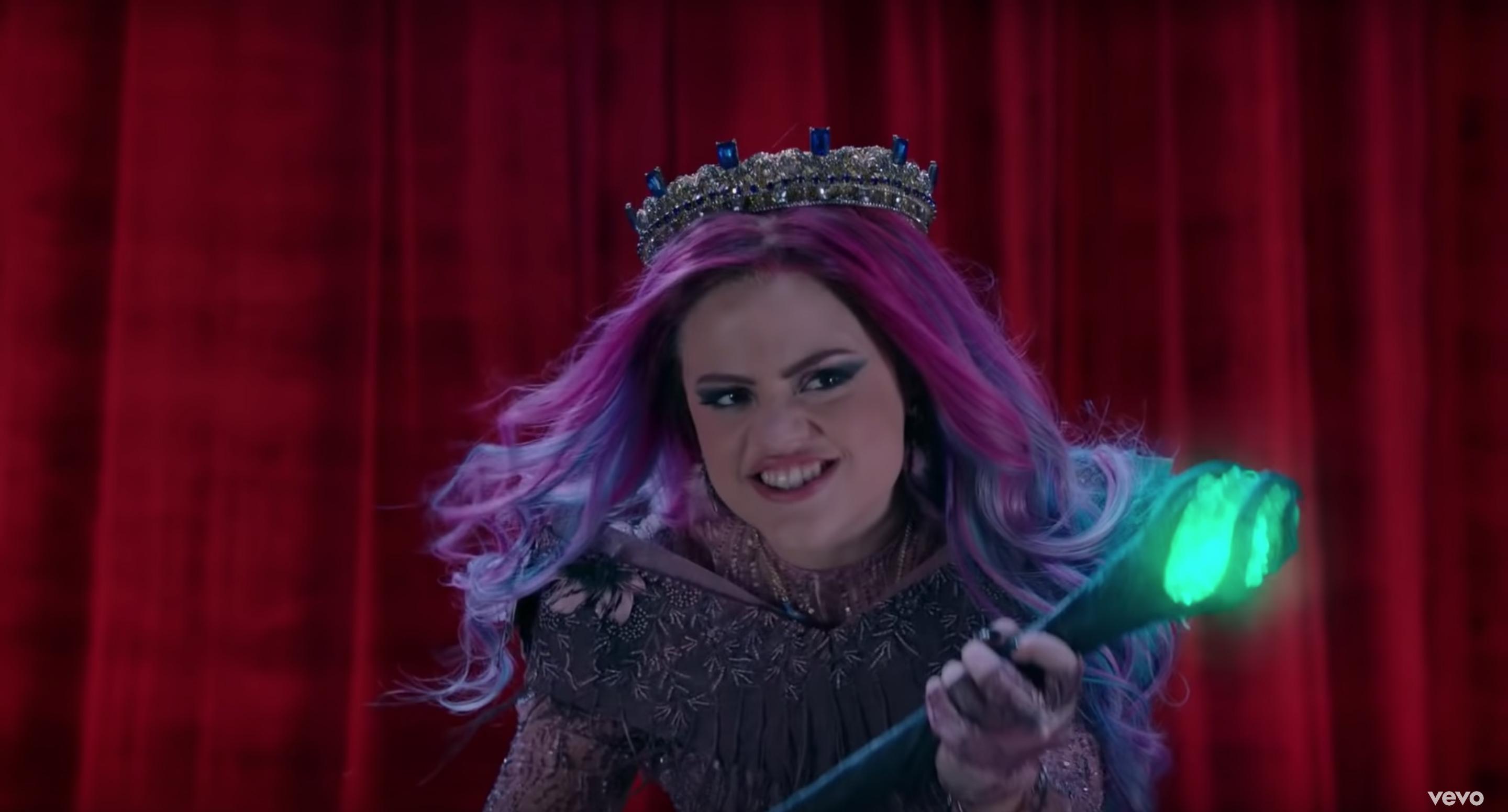 The Queen Of Mean Descendants 3