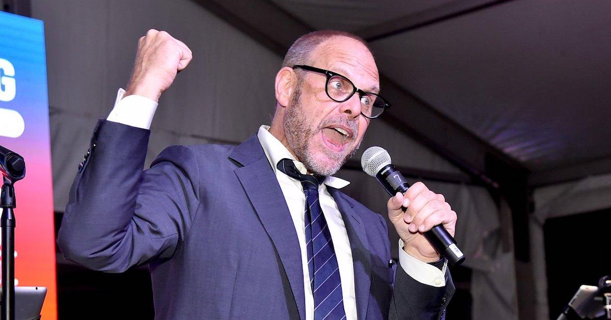 Alton Brown Net Worth: 5 Fast Facts You Need to Know