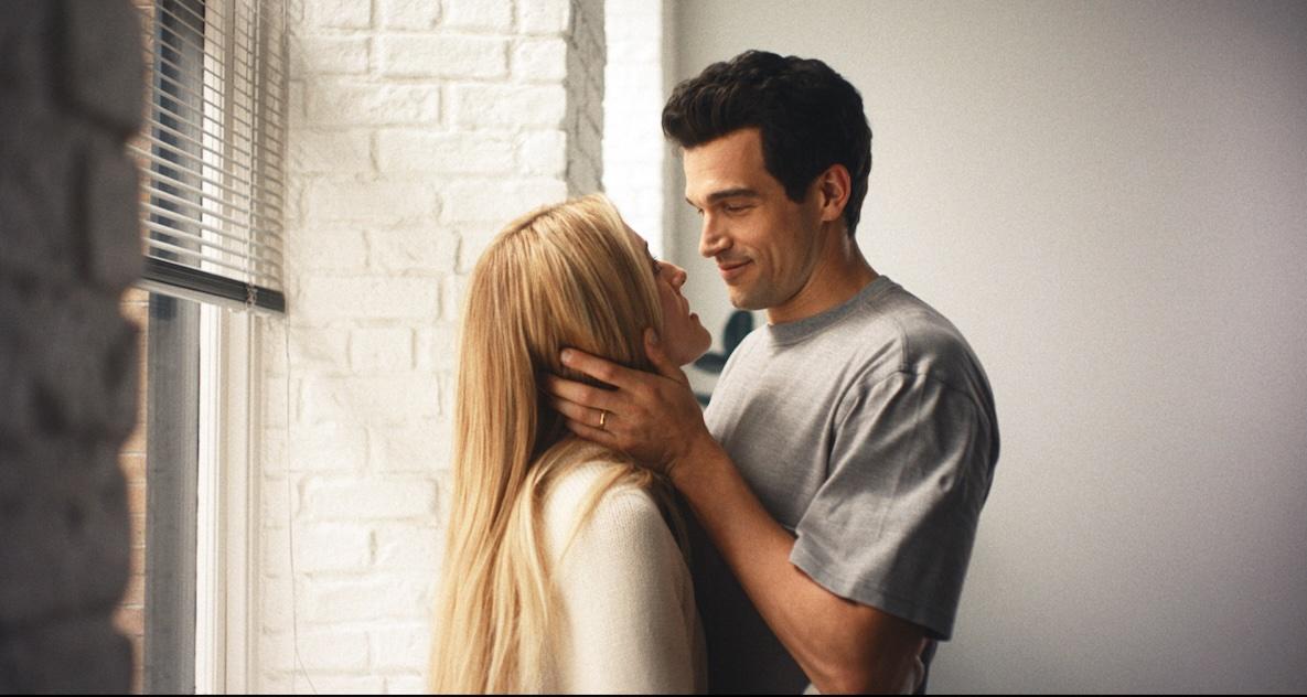 Is JFK Jr. Alive and Playing a Pilot on Love Story?