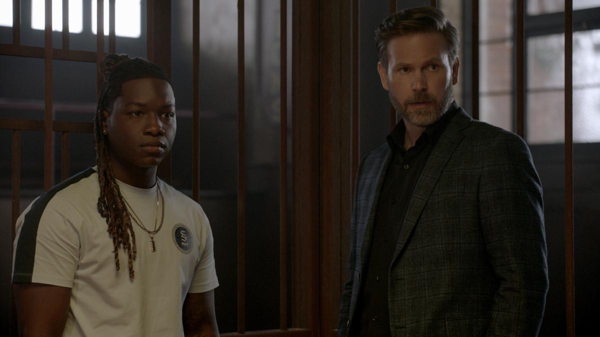 Legacies 1x01 Alaric Saltzman (Matthew Davis)