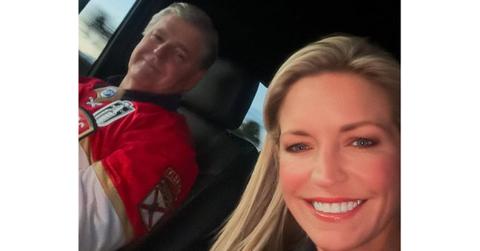 Ainsley Earhardt and Sean Hannity in a car together.