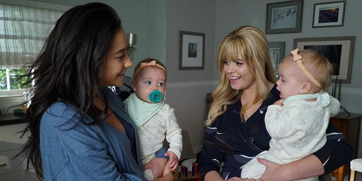 emily alison babies pretty little liars