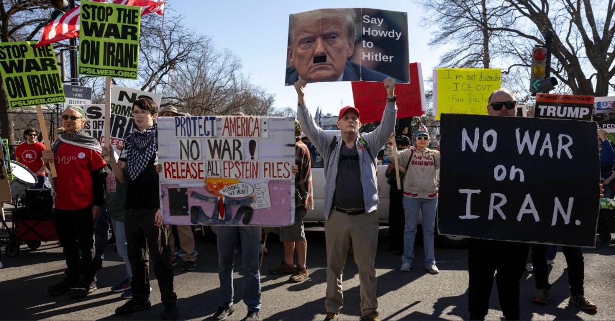 Americans protest war in Iran. 