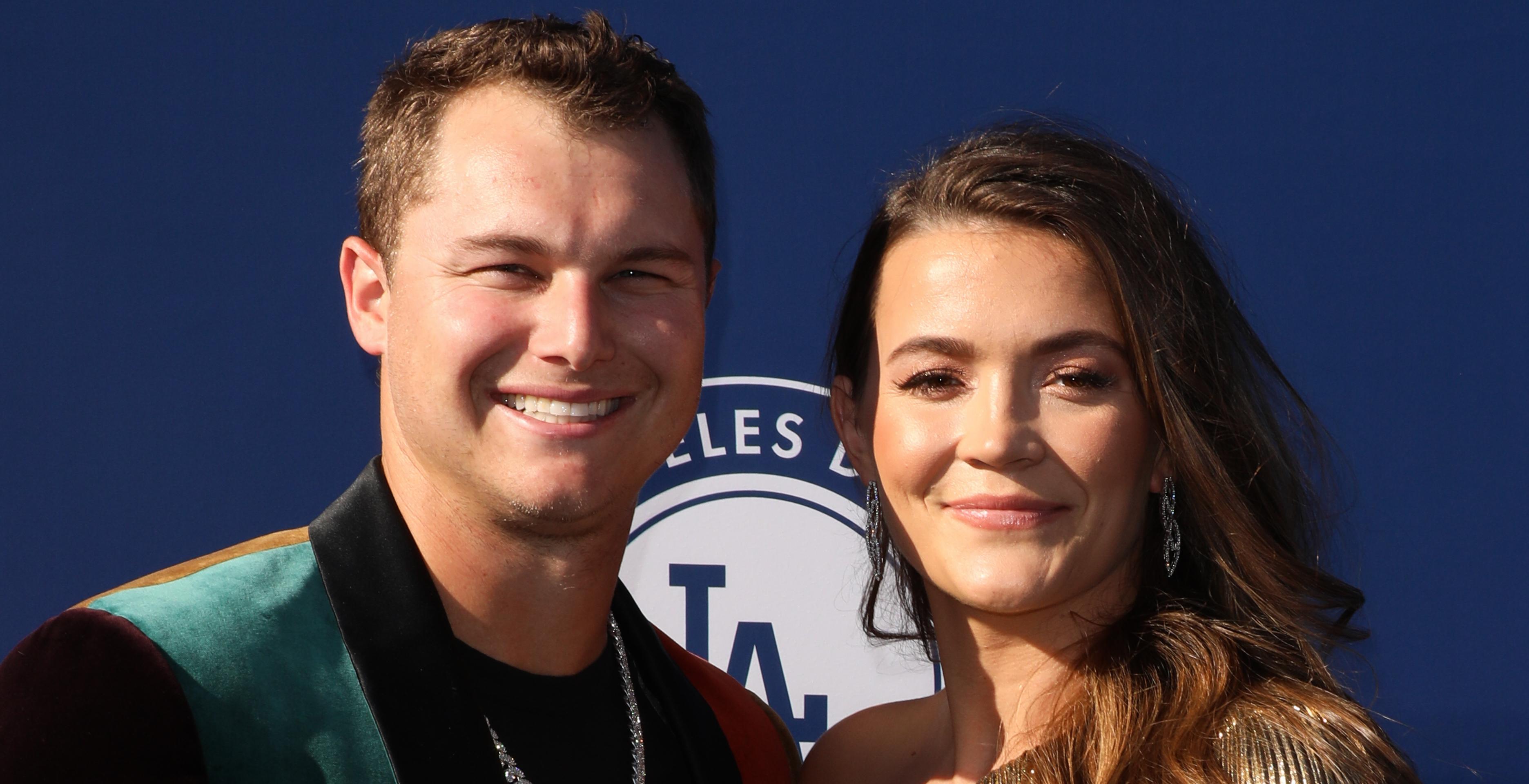 Joc Pederson Talks Signature Pearl Necklace