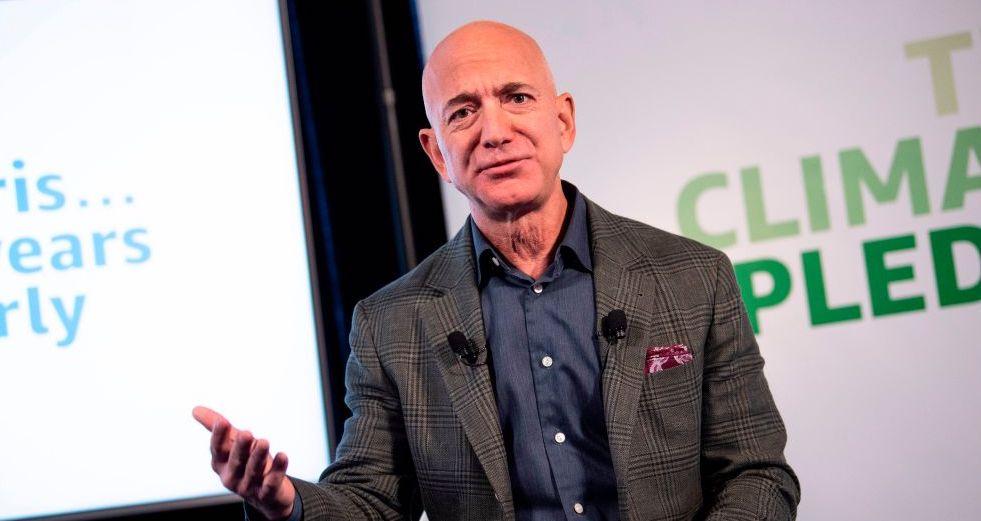 Does Jeff Bezos Pay Taxes He Just Dropped 165m On A Mansion does-jeff-bezos-pay-taxes-he-just-dropped-165m-on-a-mansion