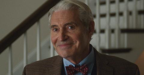 Roger Kaplan (Michael Nouri)