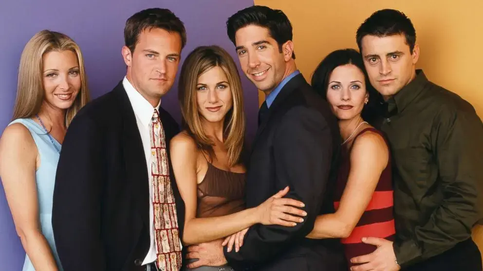 the cast of nbc's 'friends' - lisa kudrow, matthew perry, jennifer aniston, david schwimmer, courteney cox, matt leblanc