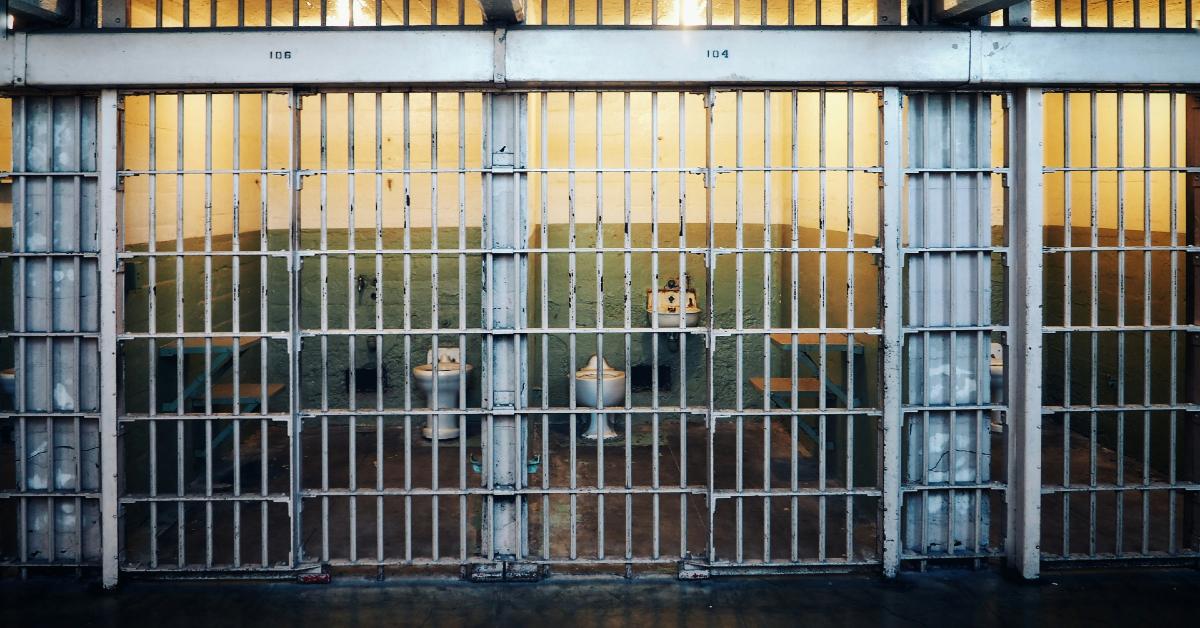 umanoide prison unsplash