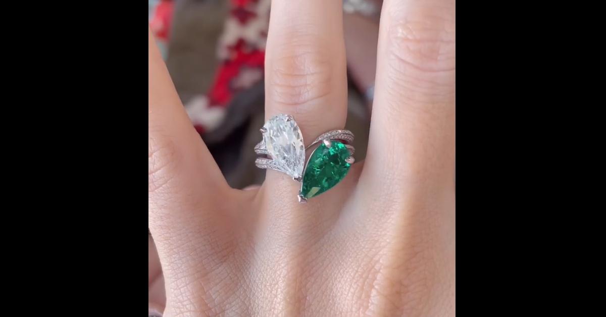 What Does Megan Foxs Engagement Ring Look Like Heres What We Know