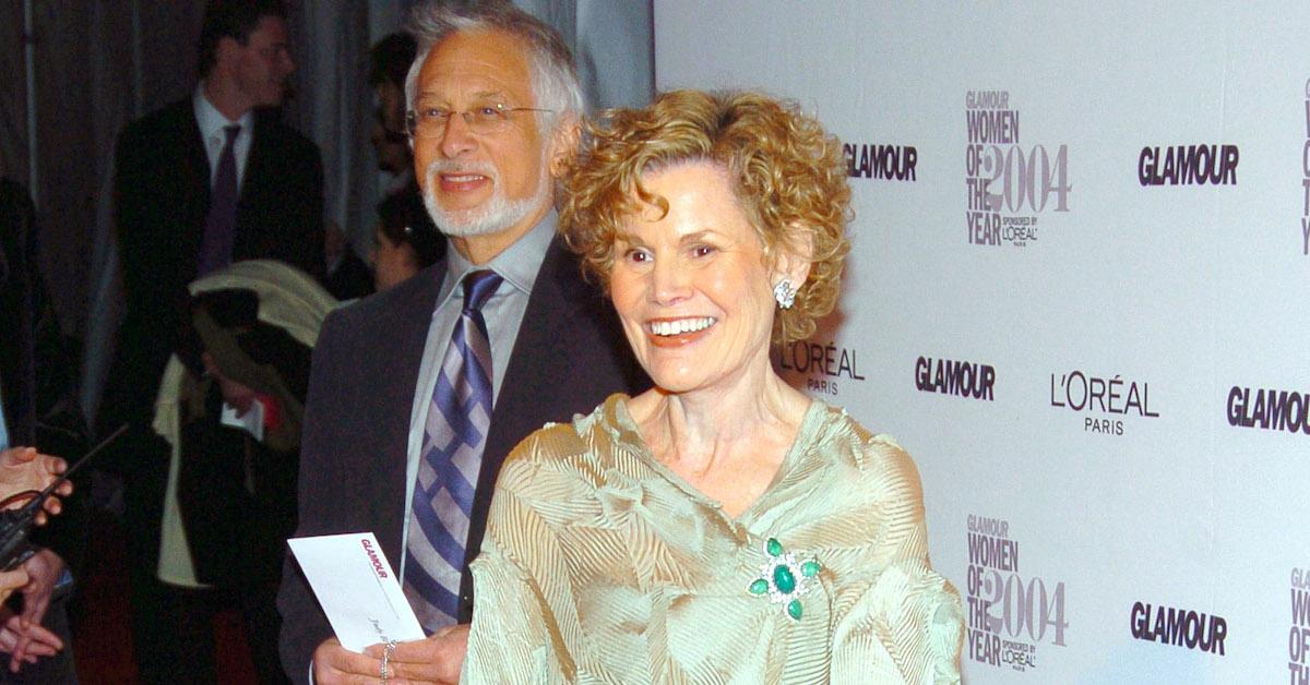 Judy Blume with her husband George Cooper on the red carpet 