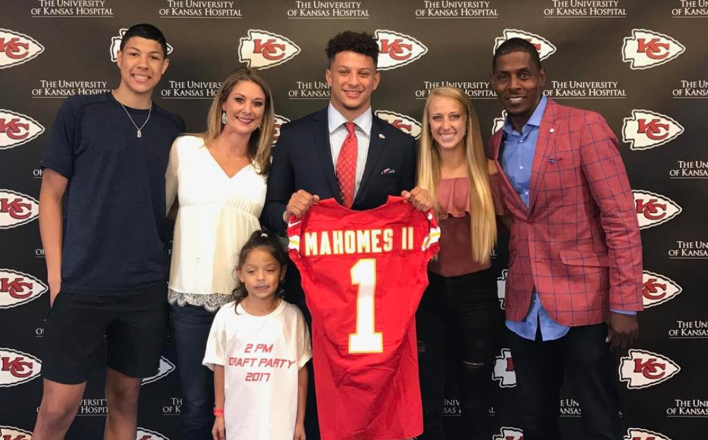 patrick mahomes mom jersey